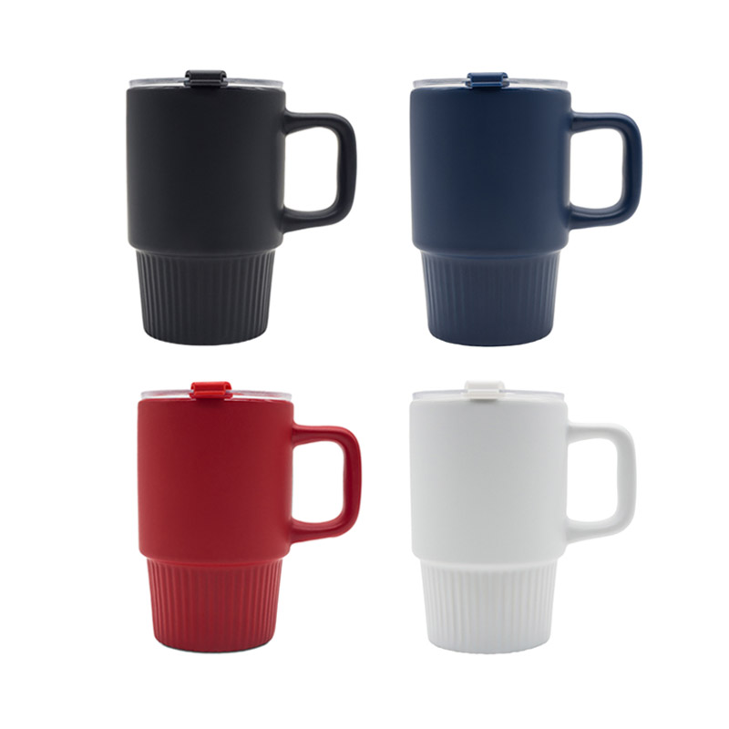 Kubek ceramiczny Azzurro 440 ml R85323